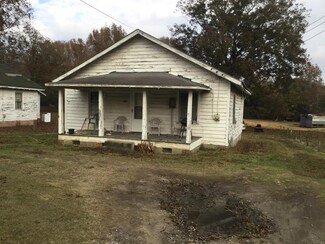 109 N Main St, Seaboard, NC 27876
