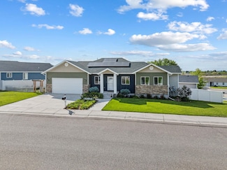 112 Summer Ct, American Falls, ID 83211