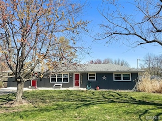 1128 Boschert Dr, Saint Charles, MO 63304