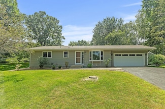 4535 Lenore Ln, Saint Paul, MN 55122