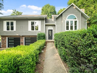 3124 5th Street Place NE, Hickory, NC 28601