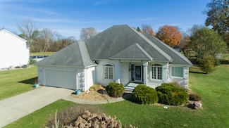 4549 Forest Beach Rd, Watervliet, MI 49098
