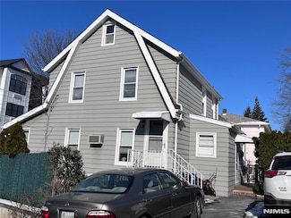 2018 Jones Rd Unit 2, Fort Lee, NJ 07024