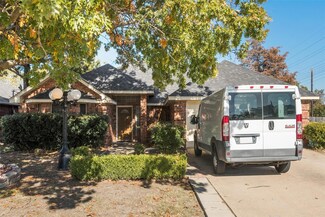 928 Clover Hill Ln, Cedar Hill, TX 75104
