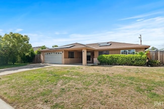 1125 Rose Ave, Shafter, CA 93263