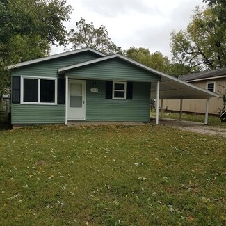 1158 S Hillcrest Ave, Springfield, MO 65802
