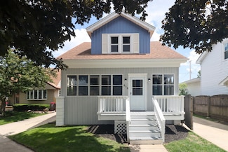 515 Shelley Dr, Racine, WI 53405