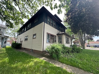 2125 Taylor Ave, Racine, WI 53403