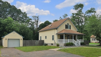 1502 Chestnut St, South Plainfield, NJ 07080