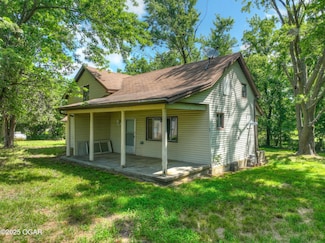 2199 Skylark Dr, Sarcoxie, MO 64862