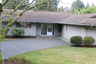 20032 33rd Ave NE, Lake Forest Park, WA 98155