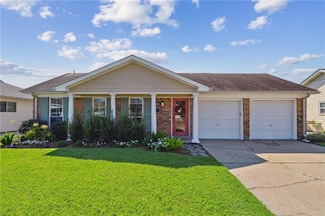 820 Holyoke Place, Gretna, LA 70056