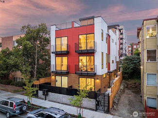 318 Bellevue Ave E, Seattle, WA 98102