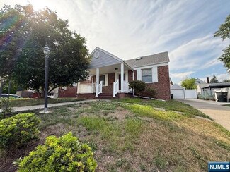 61 Fencsak Ave, Elmwood Park, NJ 07407
