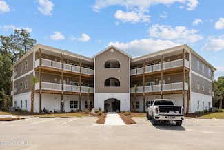 400 Lighthouse Ln Unit D2, Swansboro, NC 28584
