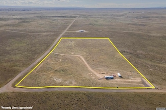 11620 Tomahawk Rd, Casper, WY 82601