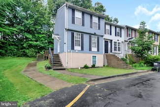 401 Carnaby St Unit 1, Stafford, VA 22554