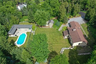 7321 Dogwood Ln, Manlius, NY 13104