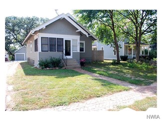 21 E Bloomingdale St, Vermillion, SD 57069
