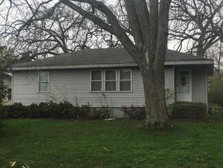 1917 N Eastern Ave, McHenry, IL 60050