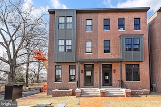113 Thornton, Newtown, PA 18940