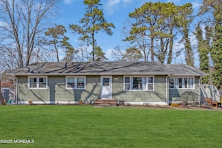 228 Elizabeth Ave, Bayville, NJ 08721