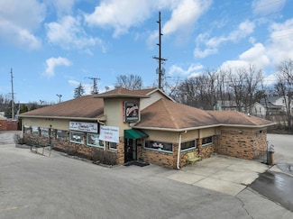 131 N Wells St, Lake Geneva, WI 53147