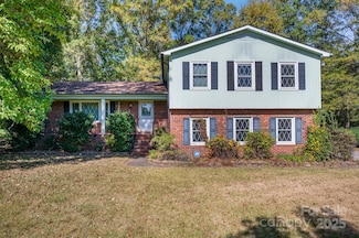 5772 Gettysburg Dr NW, Concord, NC 28027