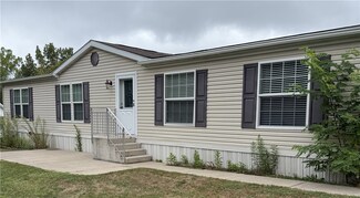 48 Picture Book Park, West Bloomfield, NY 14585