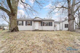 1702 Fairfax Rd, Toledo, OH 43613