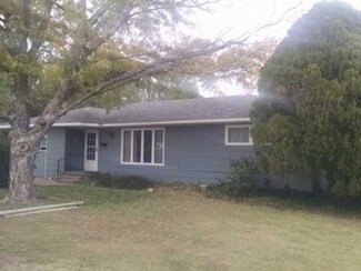 424 S Union St, Stafford, KS 67578