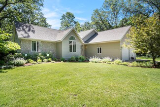 2006 Northside Dr, Twin Lake, MI 49457
