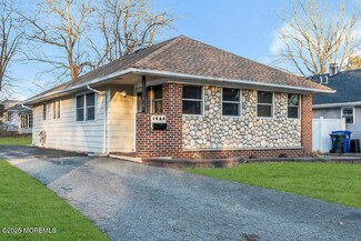 1688 Mount Everest Ln, Toms River, NJ 08753