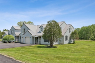 44 Meadowbrook Dr Unit 4, Gorham, ME 04038