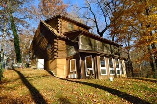 9469 S Lake Helmerich Village Cir, Huntingburg, IN 47542