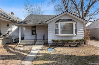 21916 Oakwood Ave, Eastpointe, MI 48021