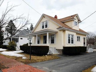 51 Hillis St, Portland, ME 04103
