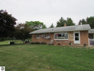 1962 W Old State Rd, East Jordan, MI 49727