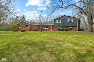 8810 W Tulip Tree Dr, Muncie, IN 47304