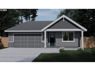 535 E 3rd St, Yamhill, OR 97148