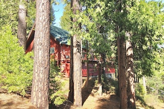 26526 Crystal Rd, Long Barn, CA 95335