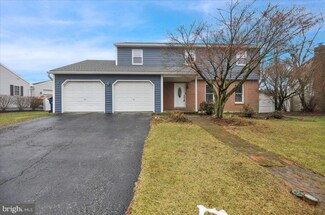 1820 Persimmon Dr, Reading, PA 19608