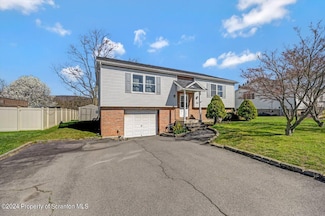202 Thomas St, Jessup, PA 18434