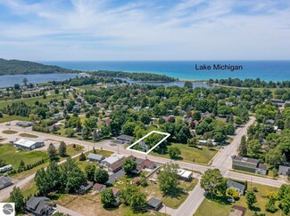 17202 Northwood Hwy, Arcadia, MI 49613