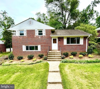 12115 Hunters Ln, Rockville, MD 20852