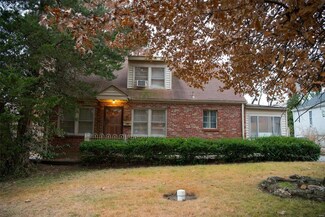 915 Tavalon Ave, Saint Louis, MO 63119