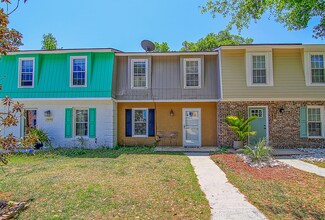 1075 S Shadow Dr, Mount Pleasant, SC 29464