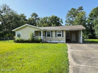 165 Canal St, Gulfport, MS 39507
