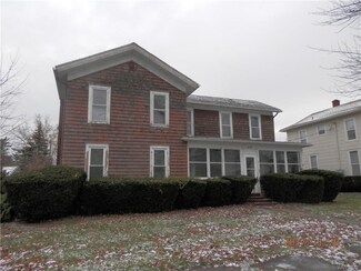 520 N Academy St, Medina, NY 14103