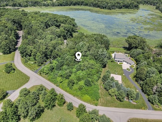 5600 Bel Shore Ln, Schoolcraft, MI 49087